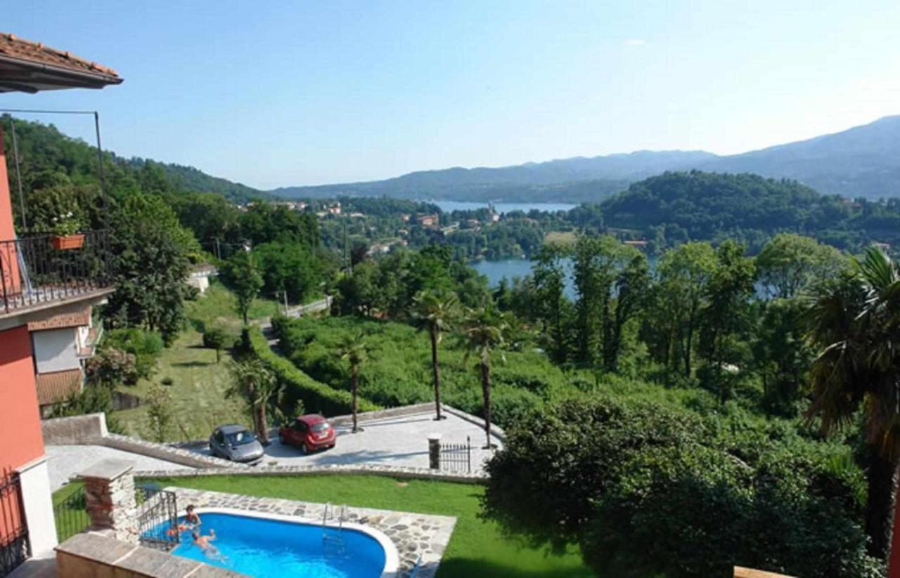 Domus Cusiana Complesso Vista Lago E Piscina Miasino エクステリア 写真
