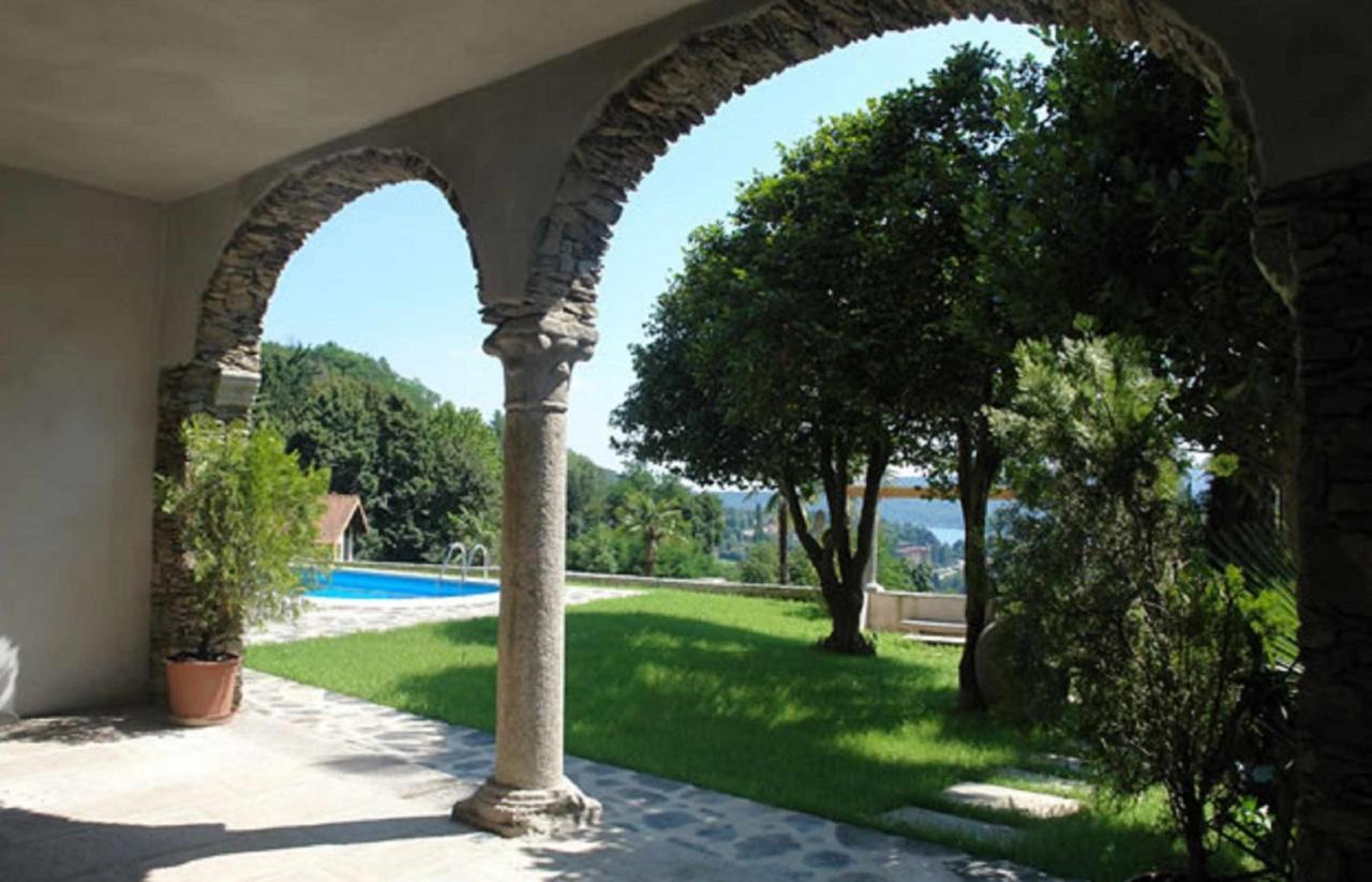Domus Cusiana Complesso Vista Lago E Piscina Miasino エクステリア 写真